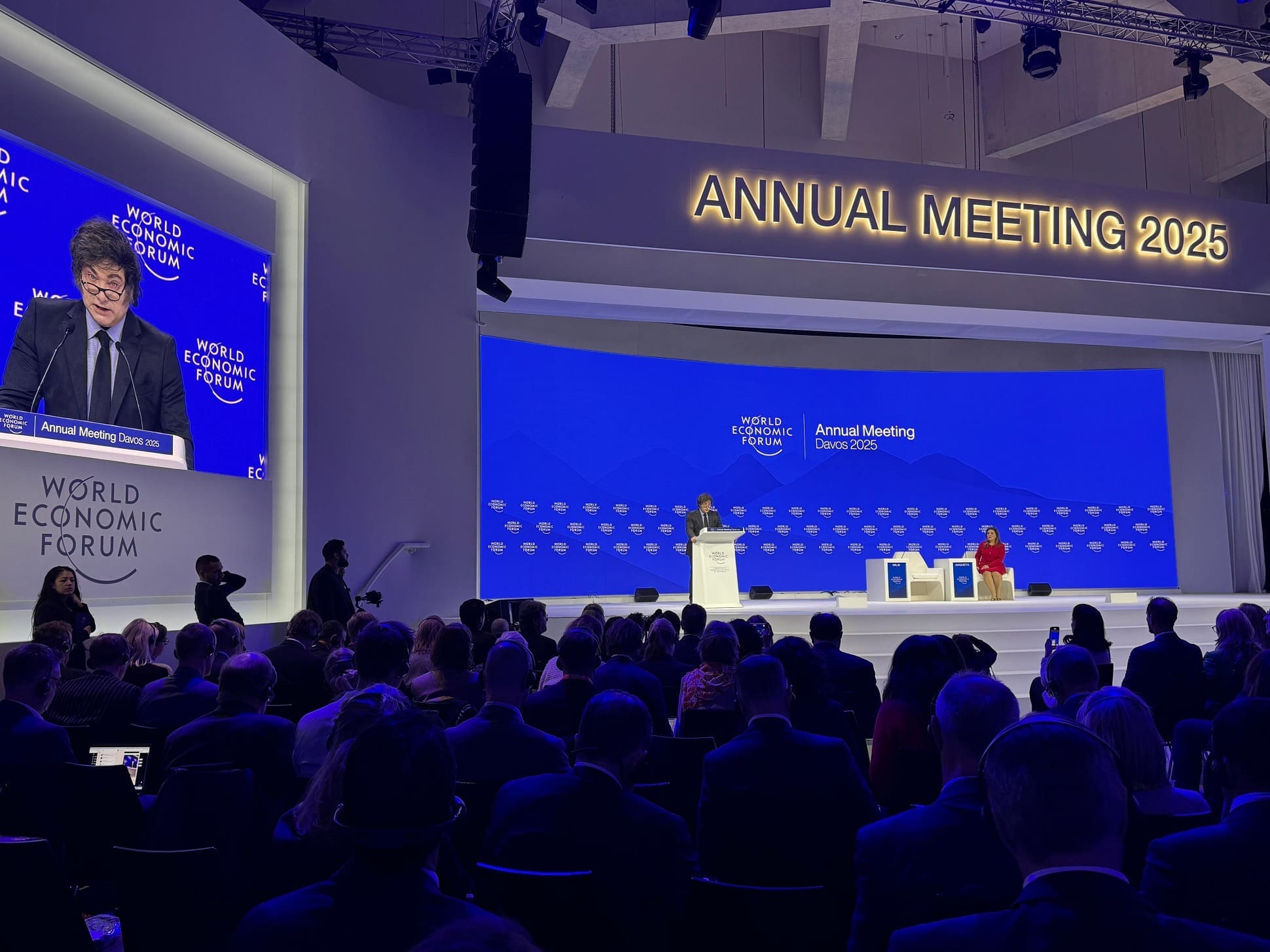 Milei en Davos sostuvo  "Hay que eliminar el virus de la ideología woke"