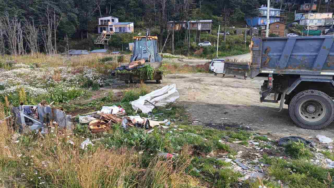 El Municipio de Ushuaia realizó una nueva Jornada de retiro de residuos voluminosos