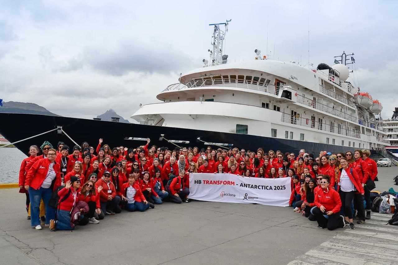 Más de 100 mujeres científicas partieron desde Ushuaia rumbo a la Antártida